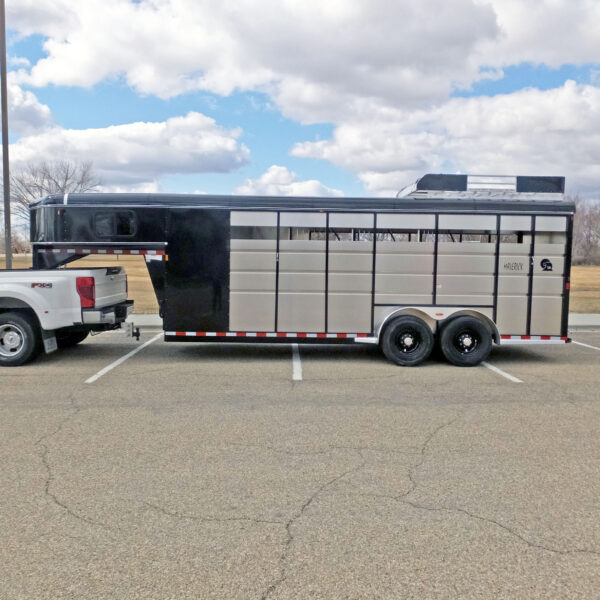 Maverick 4h Horse Gooseneck Trailer